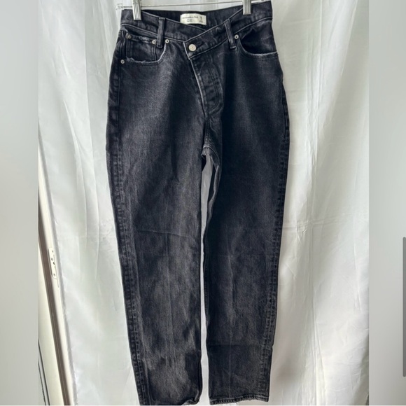Abercrombie & Fitch The Dad Jean Black Stone Wash size 2 - Picture 6 of 10